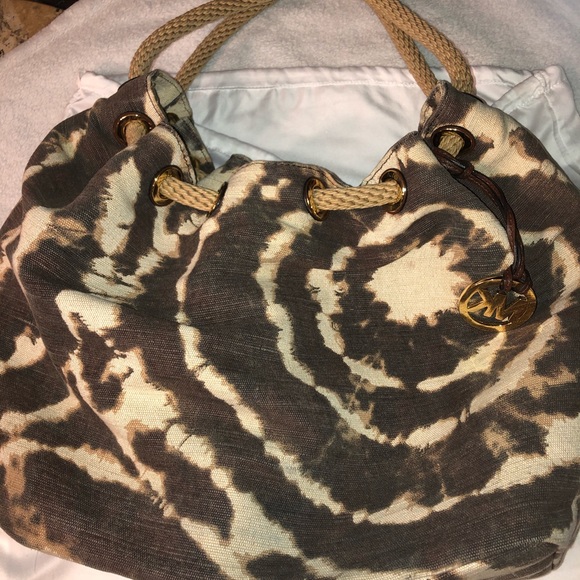Authentic Michael Kors Tote - Picture 3 of 6